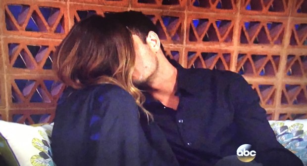 jojo ben bachelor kiss