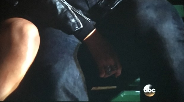 jojo hand in crotch luke