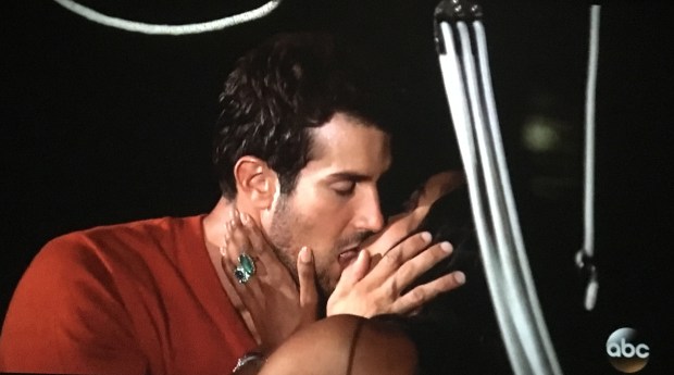 bryan rachel makeout.JPG