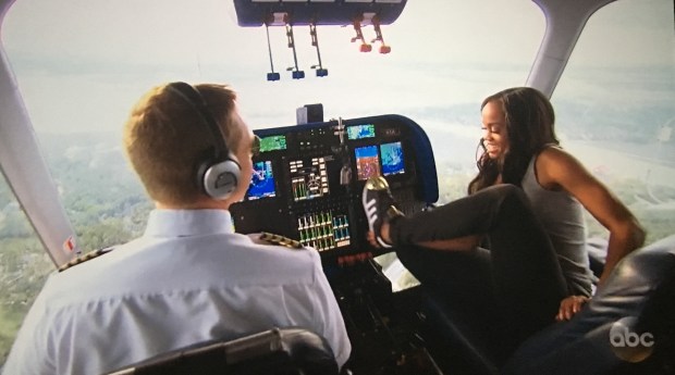 racehl flying blimp.JPG