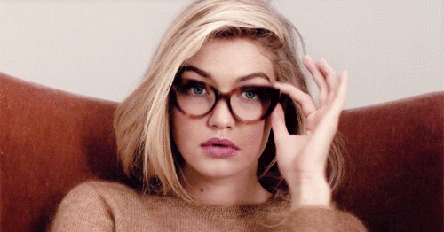 gigi-hadid-shocked-glasses