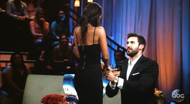 taylor derek engaged bachelor in paradise finale